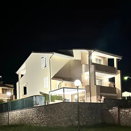 Cattleya 卡夏纳温泉